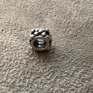 Pandora Silver Dot 79129